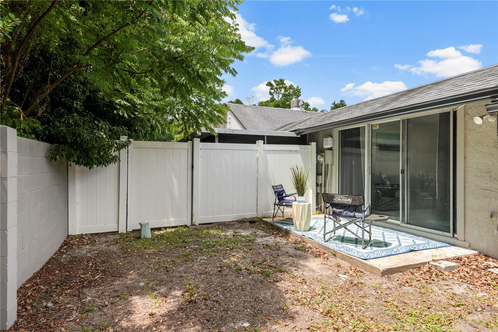 RAMBLEWOOD CONDO - Residential