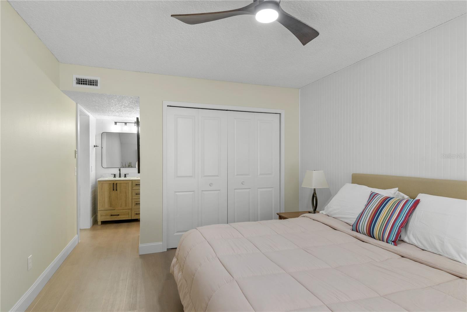 RAMBLEWOOD CONDO - Residential