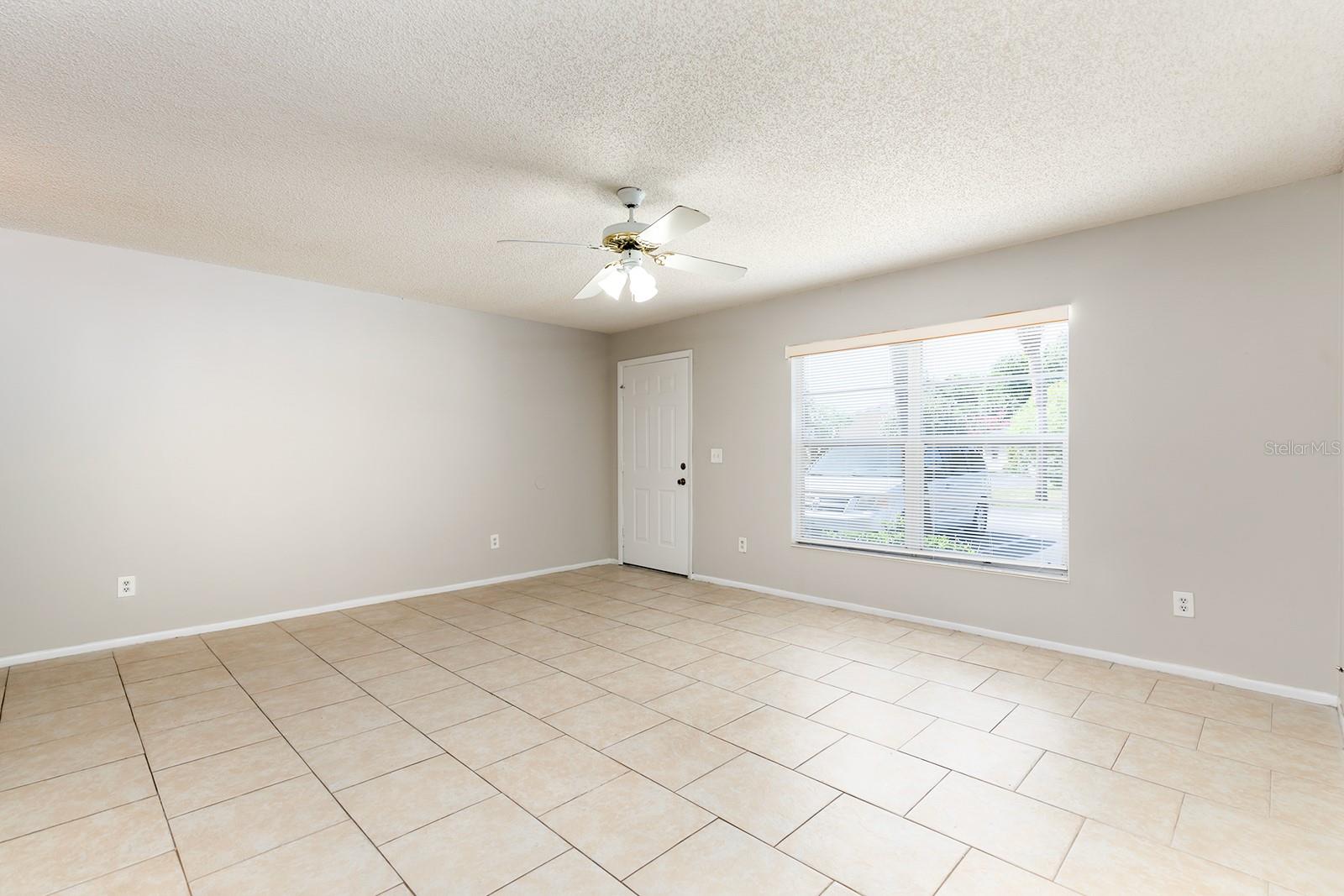 115 LAKE VILLA WAY