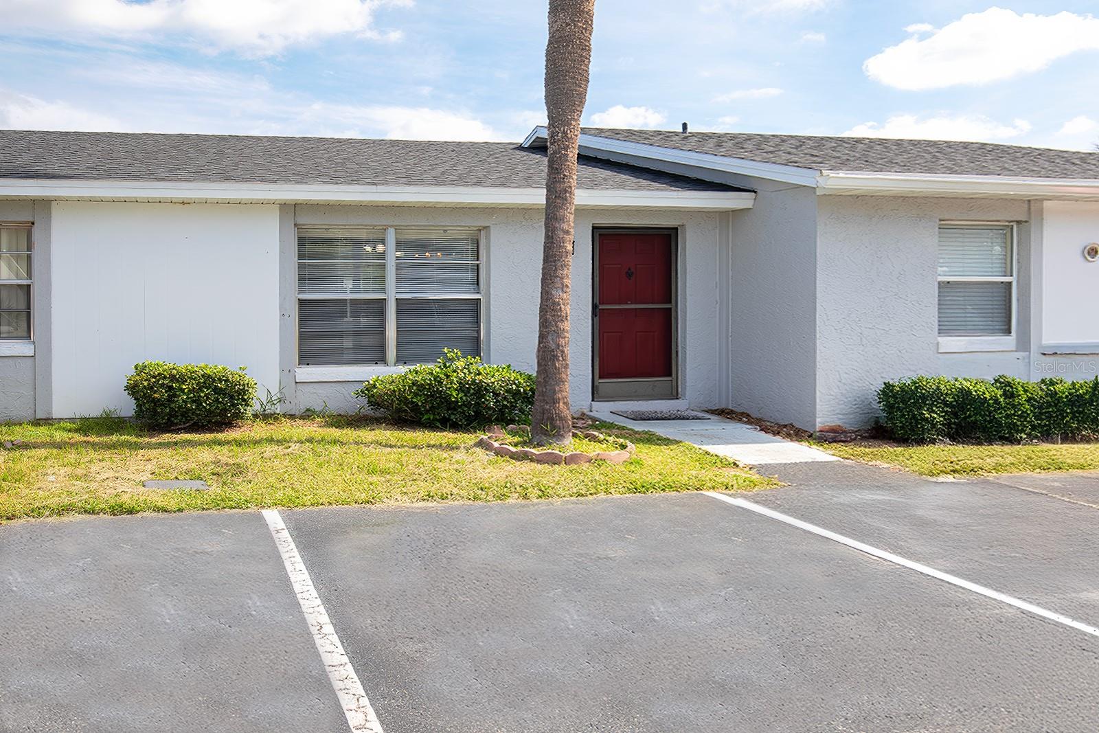 115 LAKE VILLA WAY