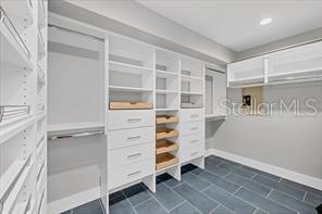TIDY ISLAND PH II - Residential Lease