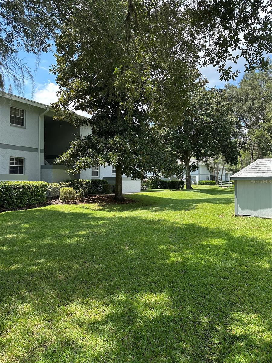 Lovely well maintained unit. Very clean, nicely decorated. Furniture is optional.