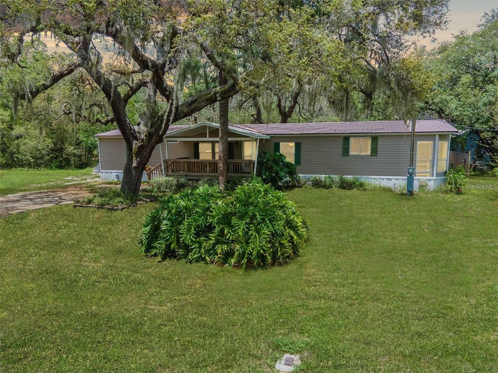 Photo of 13920 Hillcrest Drive, Riverview, FL 33569 (MLS # TB8424202)