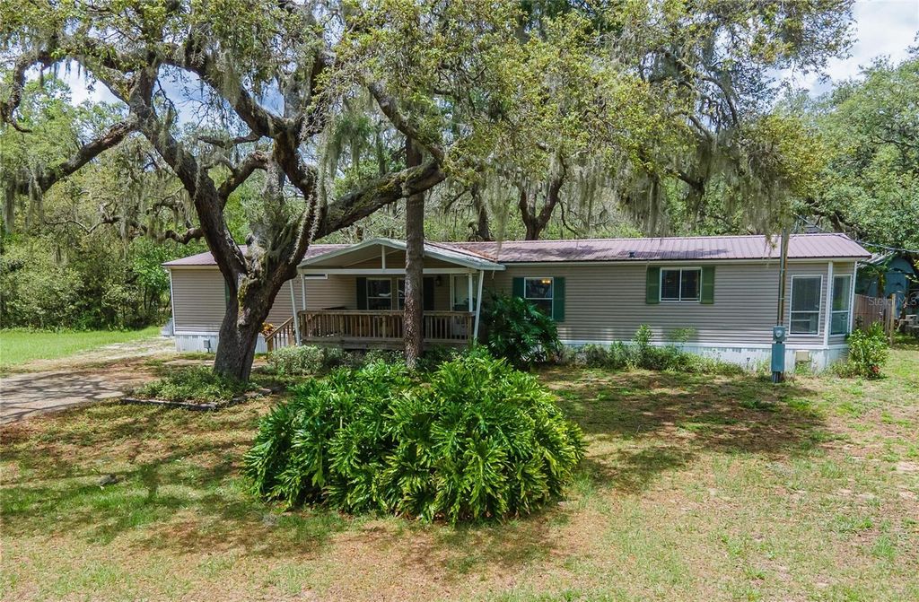 Photo of 13920 Hillcrest Drive, Riverview, FL 33569 (MLS # TB8424202)