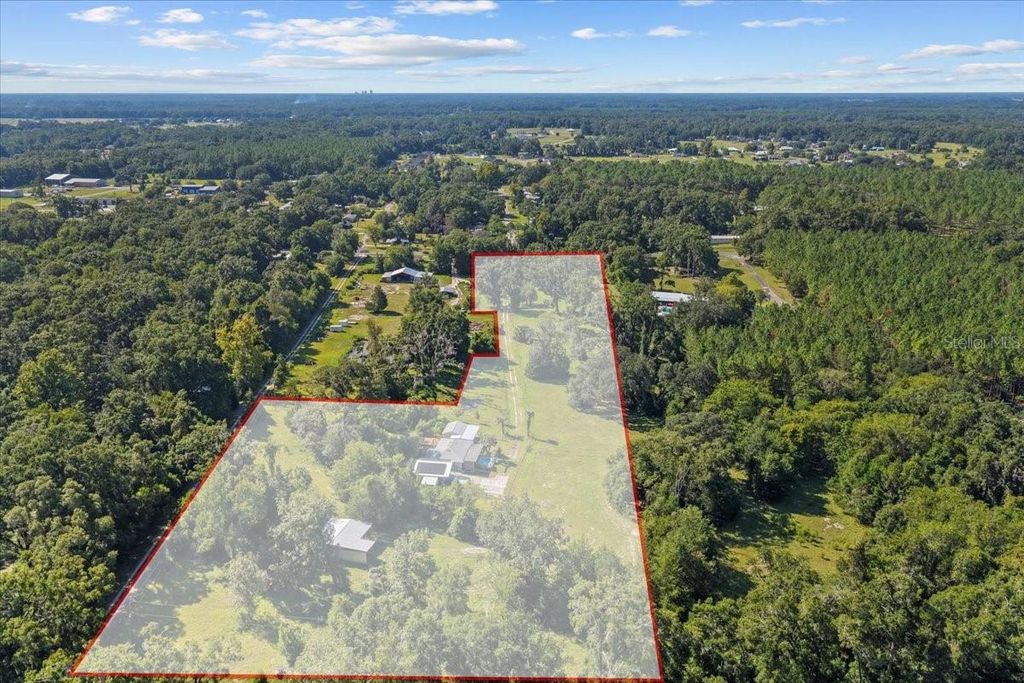 Photo of 25126 NW 182nd Avenue, High Springs, FL 32643 (MLS # GC534485)
