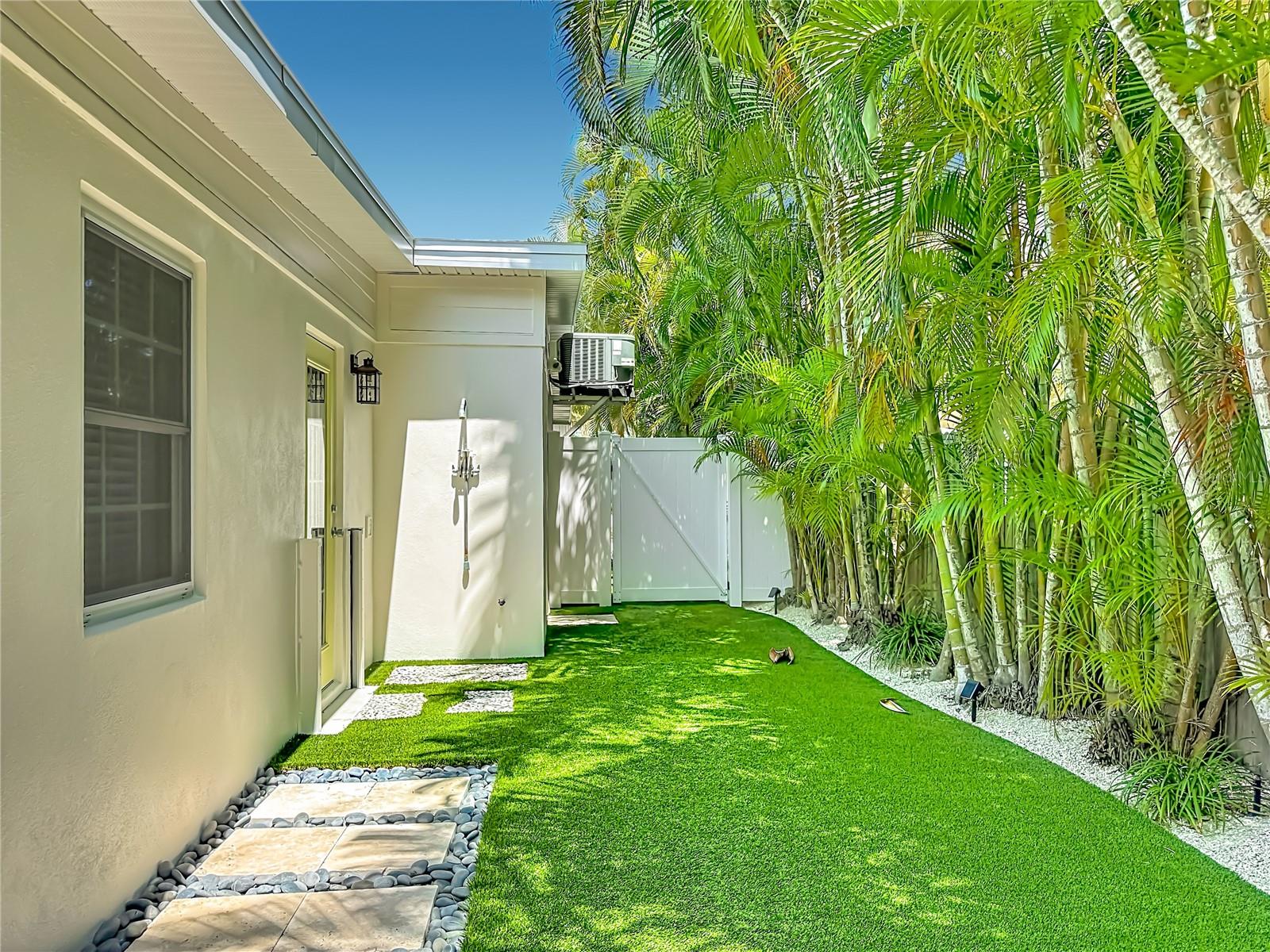 PALM SPRINGS - Residential