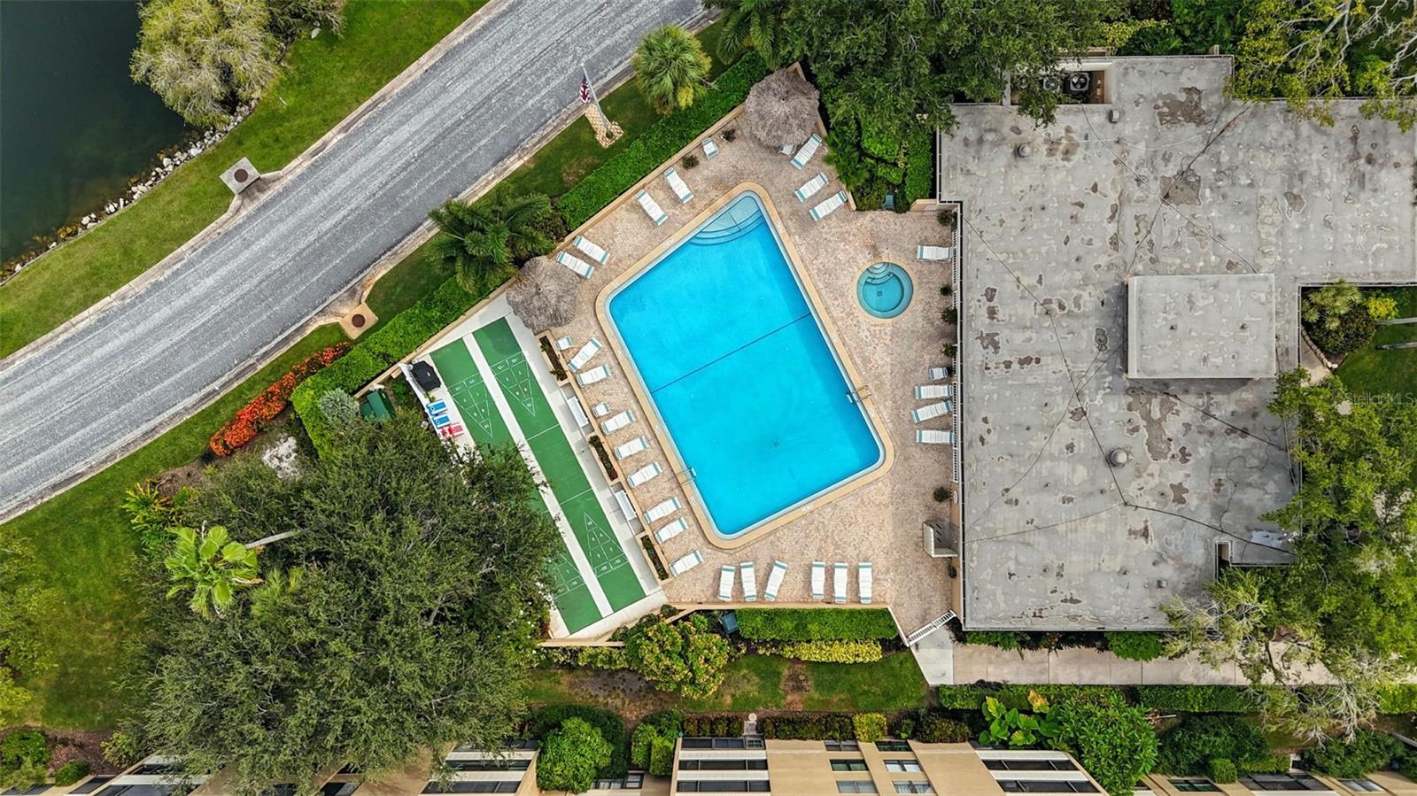 COVE CAY VILLAGE III - Residential