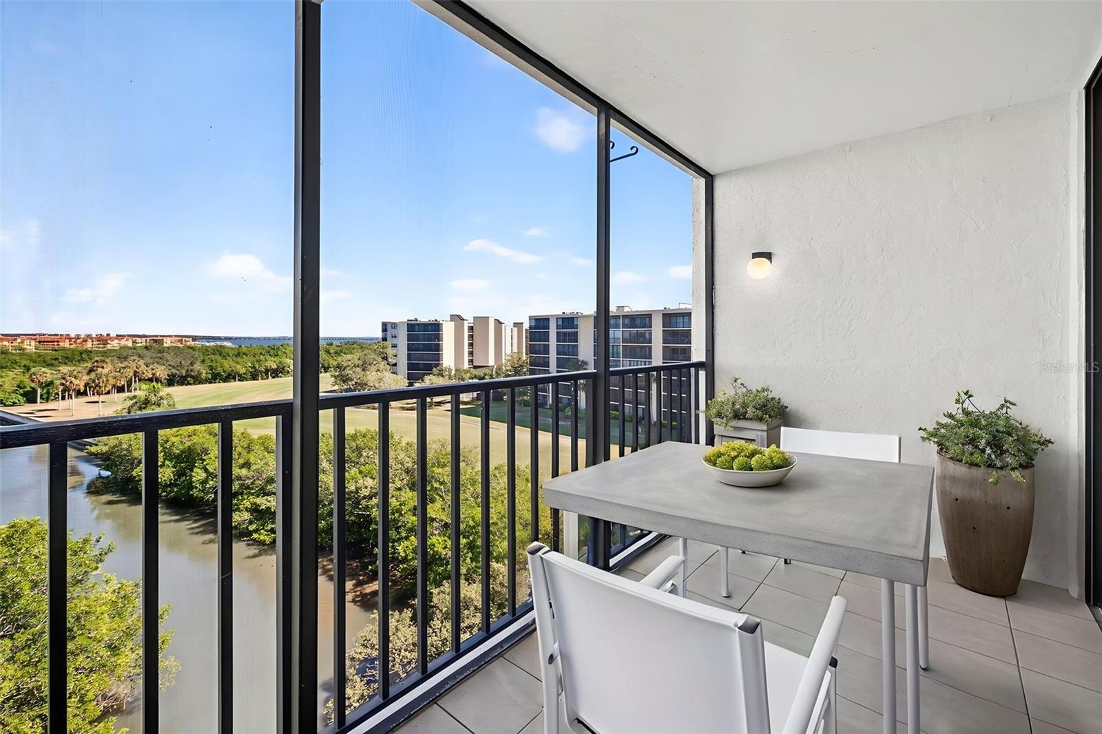 COVE CAY VILLAGE III - Residential