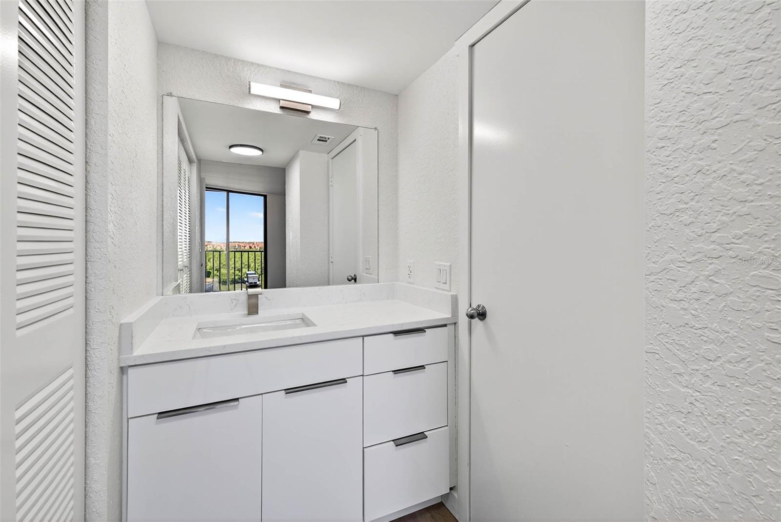 COVE CAY VILLAGE III - Residential