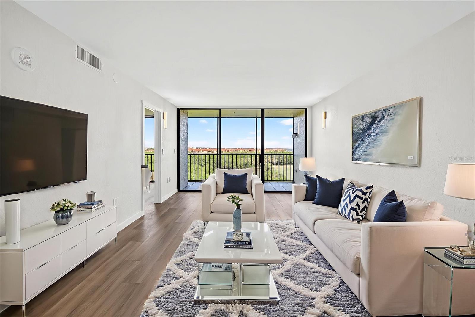 900 COVE CAY DRIVE 6E