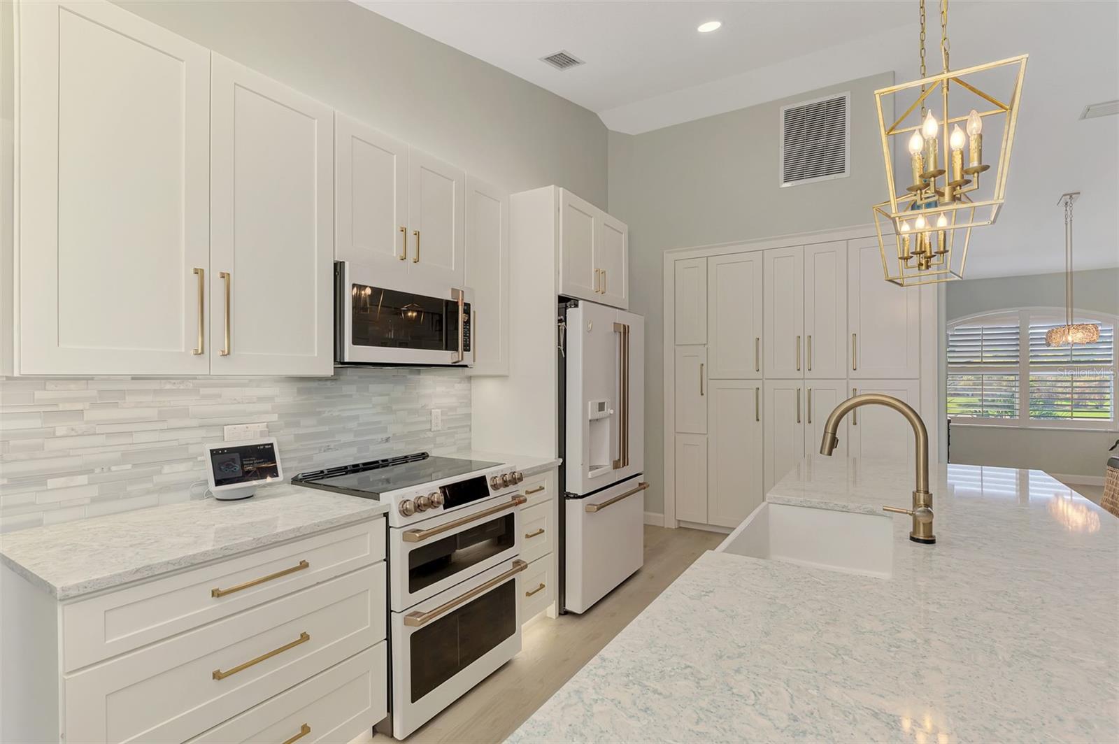 GULF VIEW ESTATES - Residential