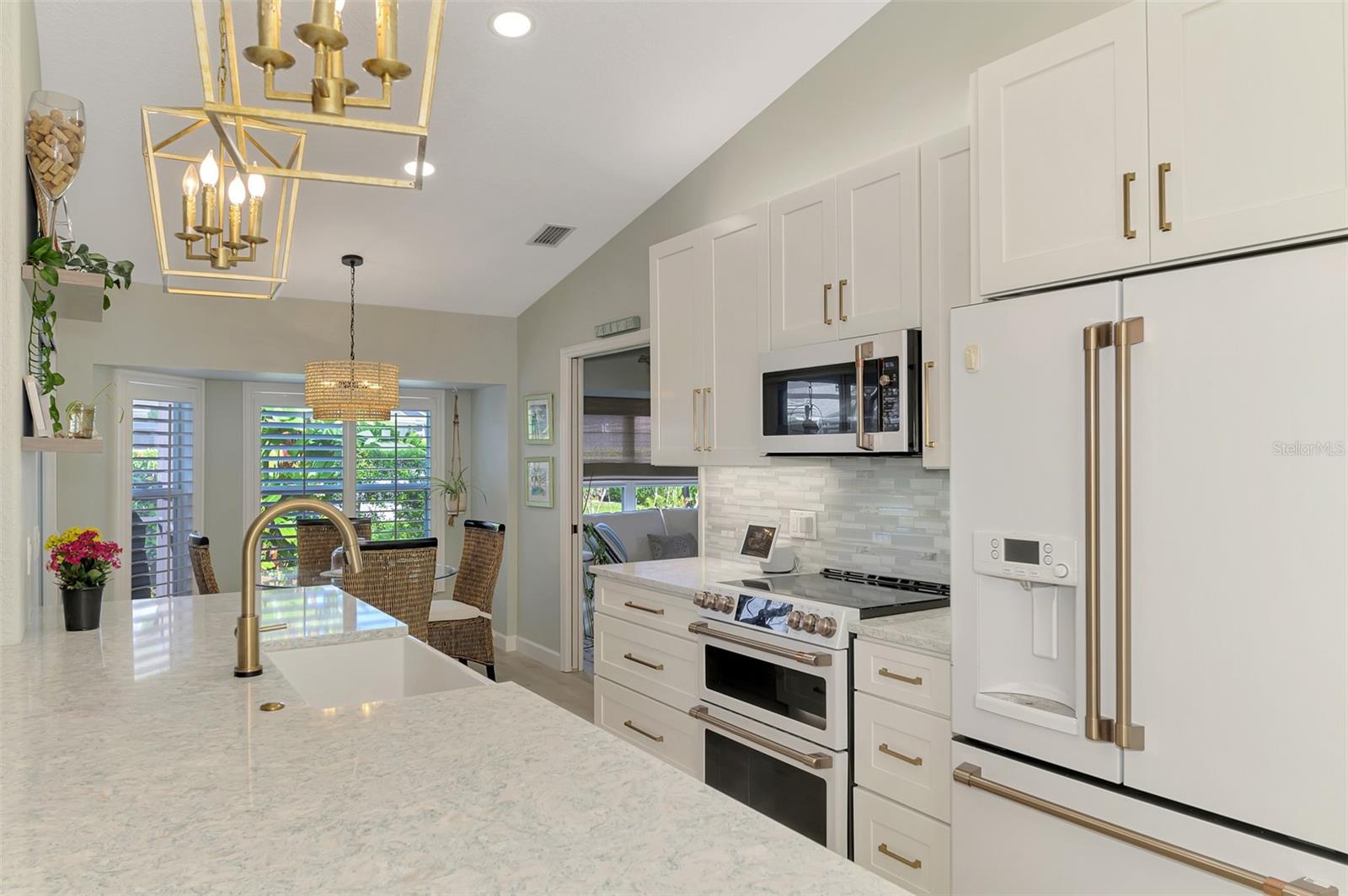 GULF VIEW ESTATES - Residential