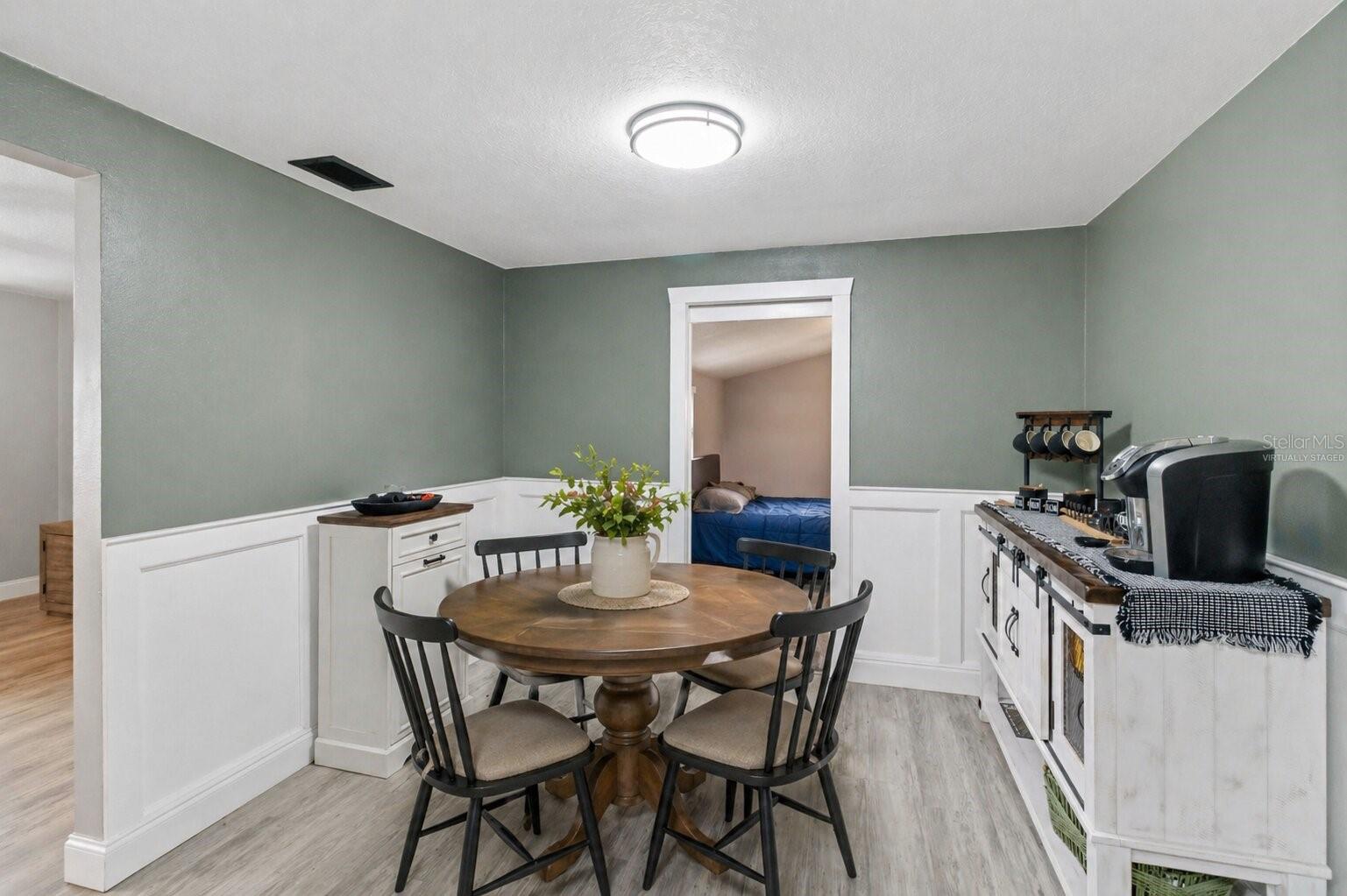 LIGHTSEYS C B ADD - Residential