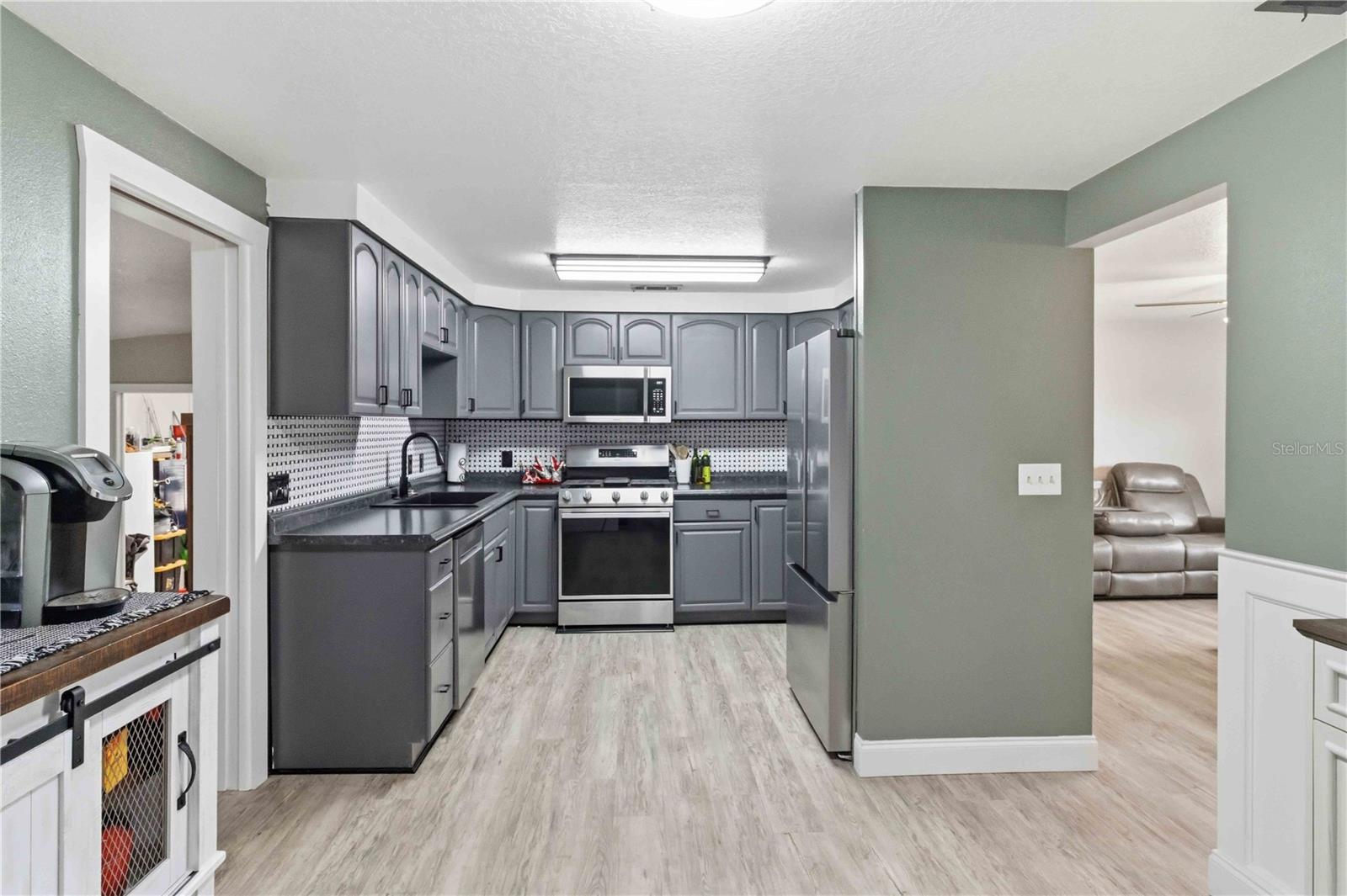 LIGHTSEYS C B ADD - Residential