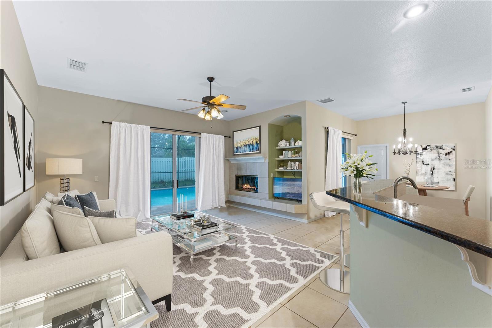 8038 GLITTER COURT