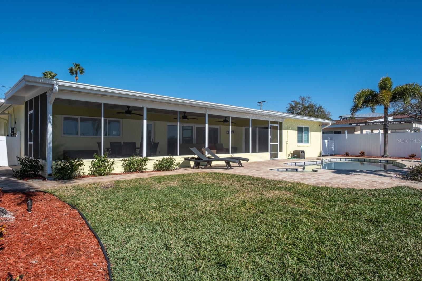 BELLE VISTA POINT 1ST ADD - Residential