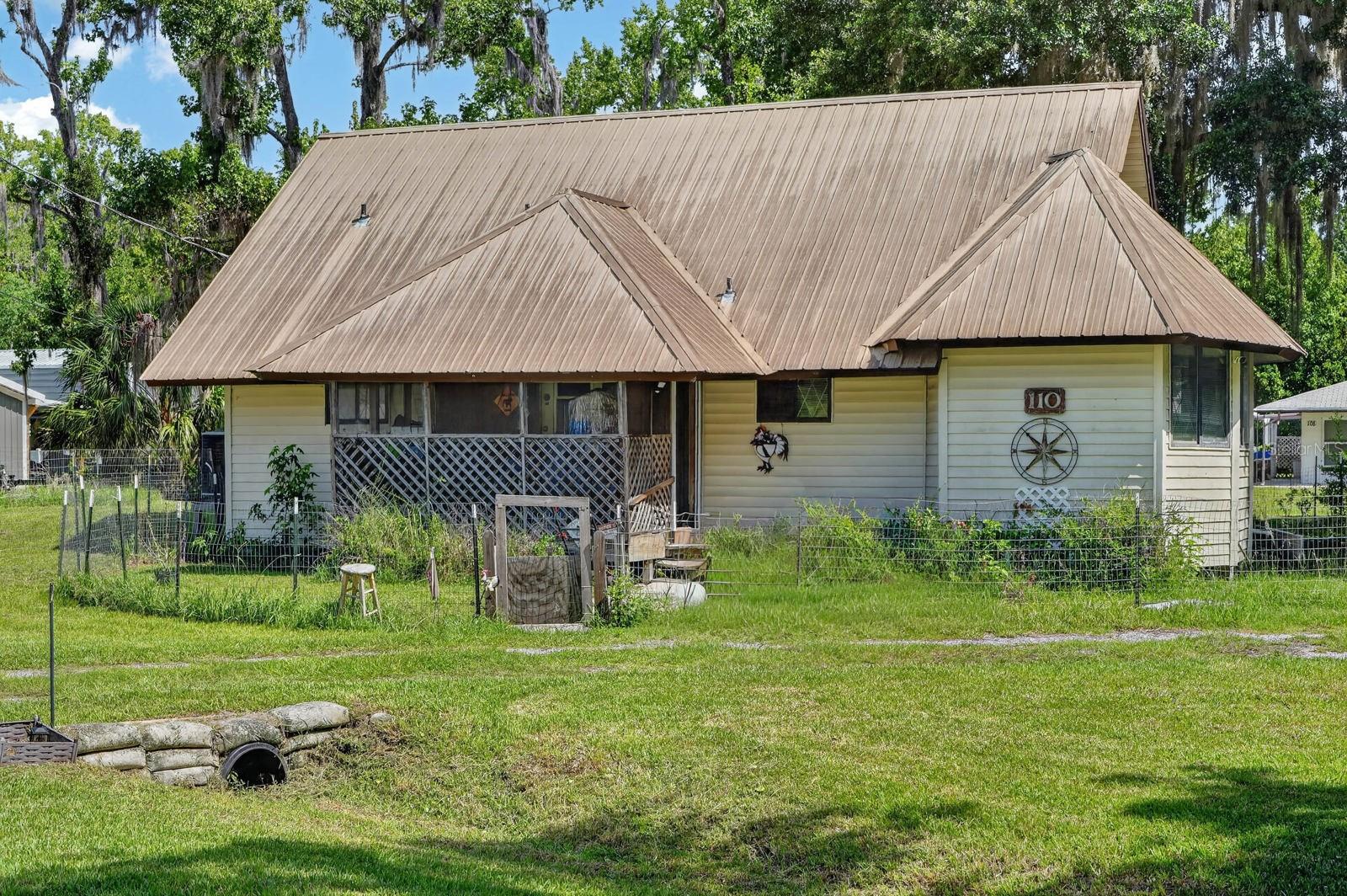 110 W PALM AVENUE