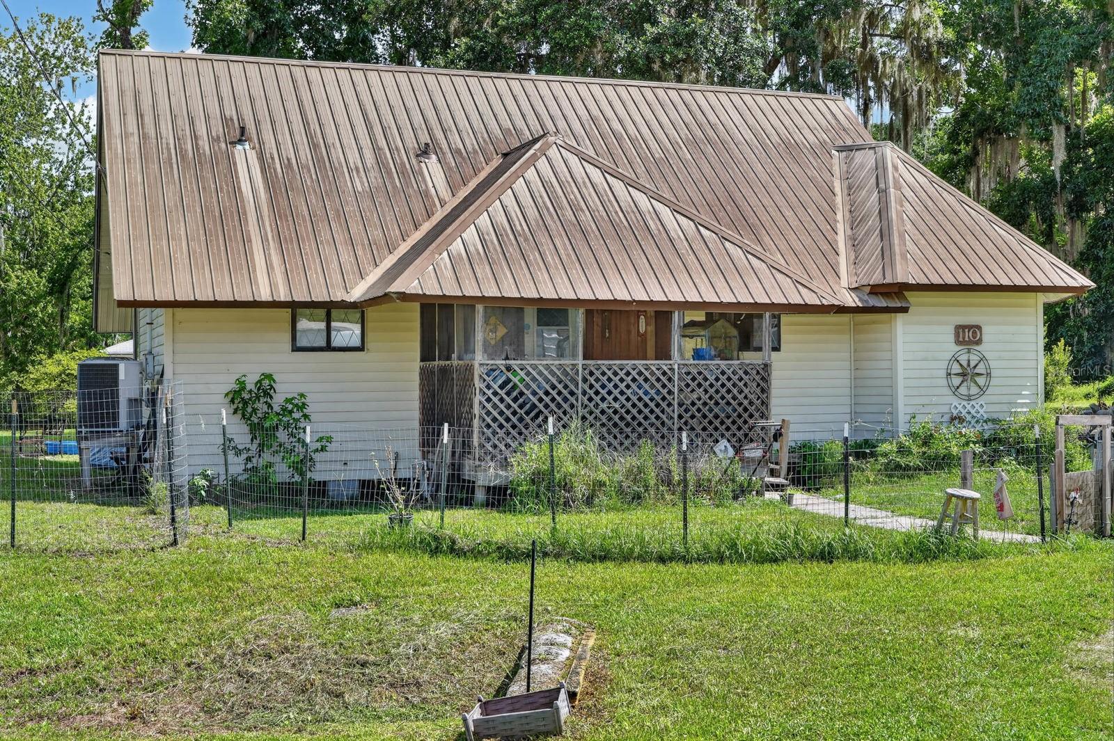 110 W PALM AVENUE