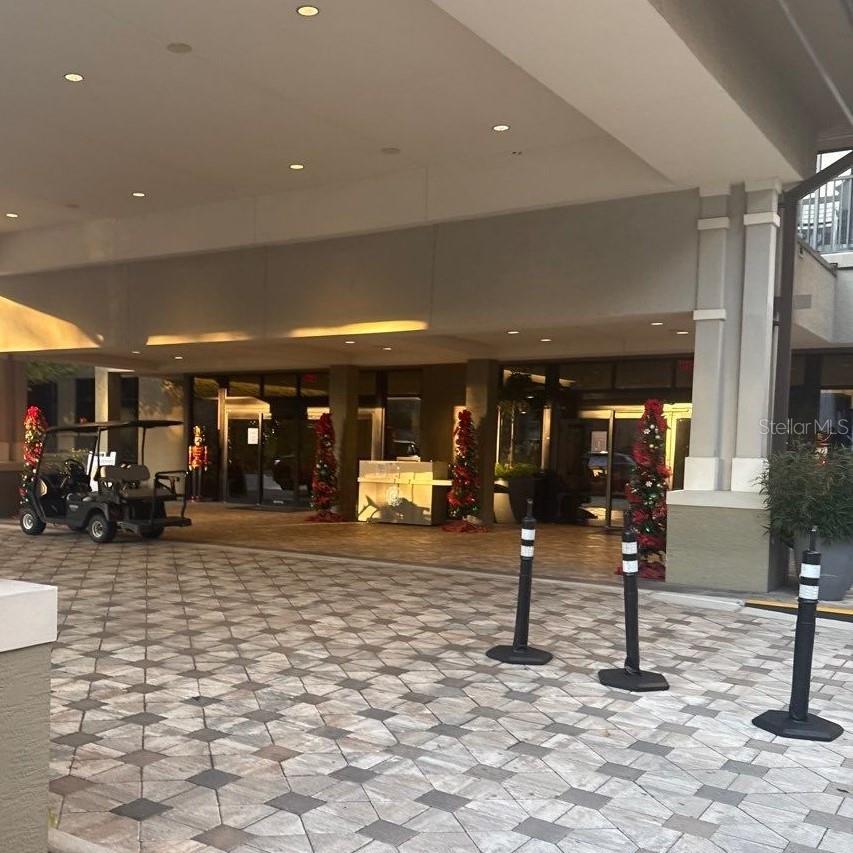 14501 GROVE RESORT AVENUE 2528