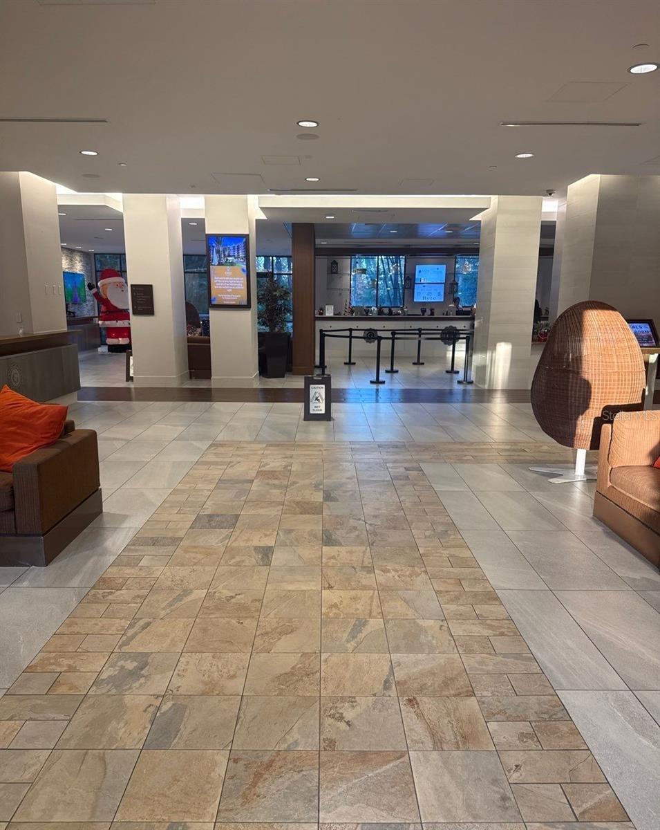 14501 GROVE RESORT AVENUE 2528