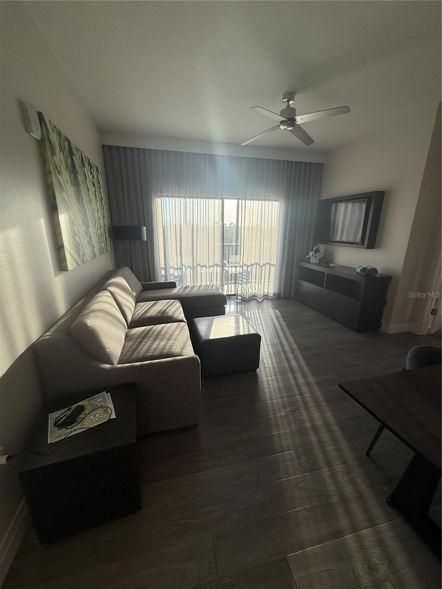 GROVE RESORT AND SPA HOTEL CONDO 1 - Residential