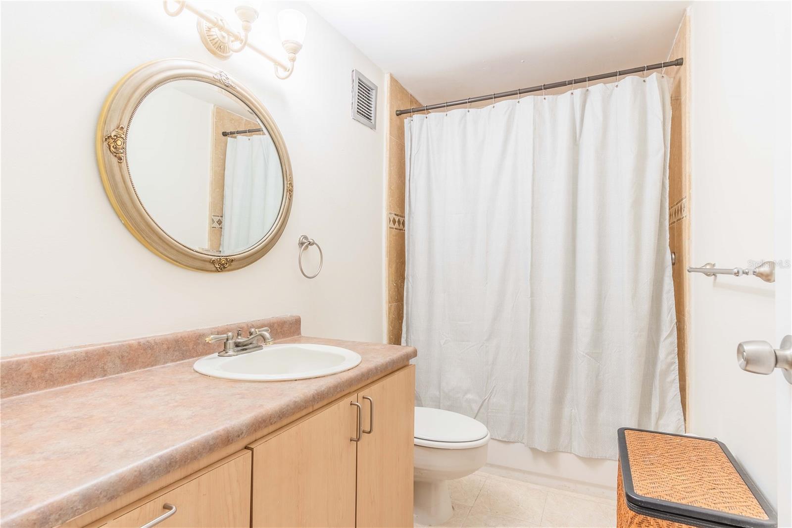 HARBOURSIDE - Residential