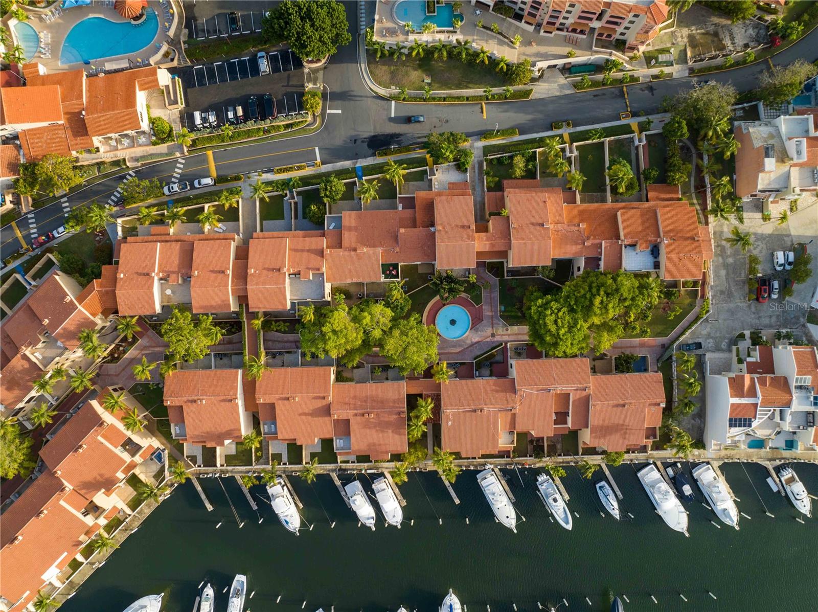 1009 HARBOURSIDE