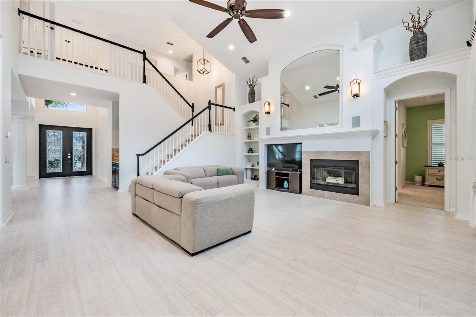 MANDOLIN PH 2A - Residential Lease