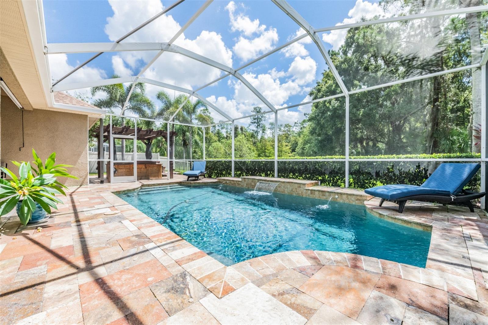 MANDOLIN PH 2A - Residential Lease