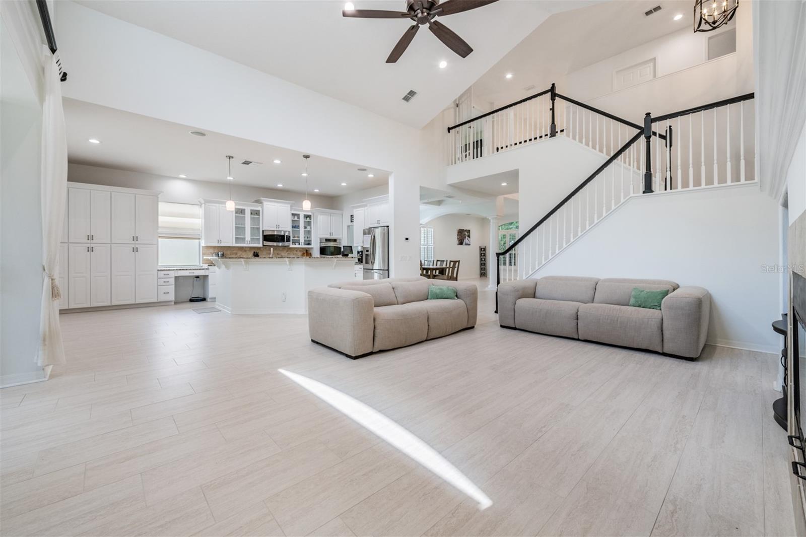 MANDOLIN PH 2A - Residential Lease