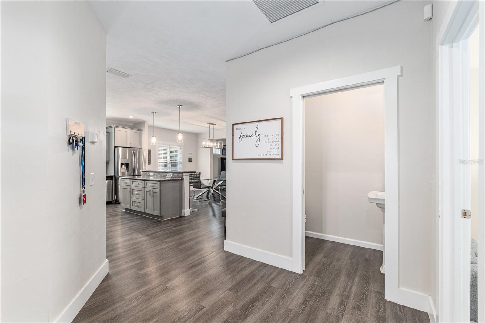 SOUTH POINTE - Residential Lease