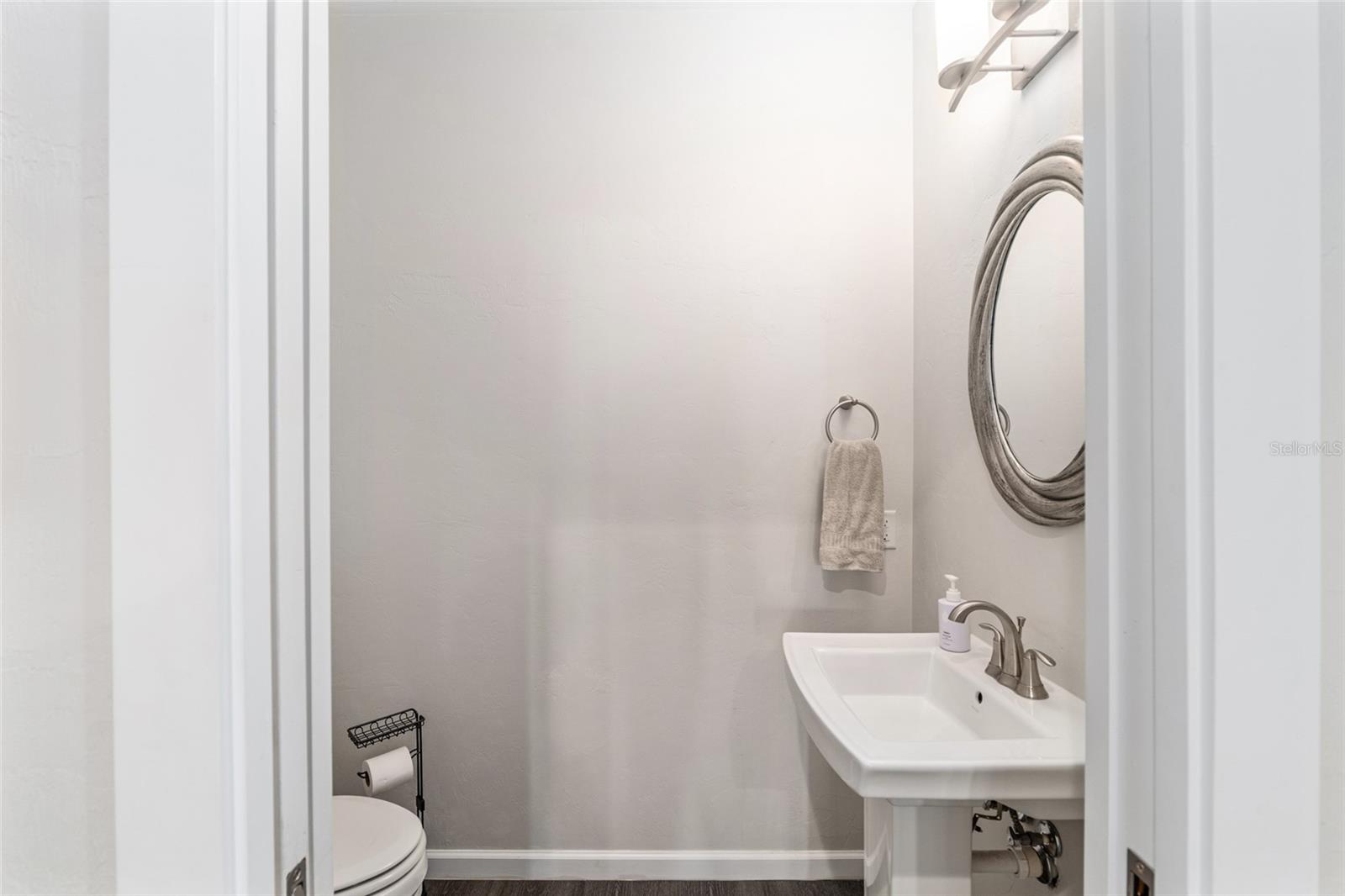 SOUTH POINTE - Residential Lease