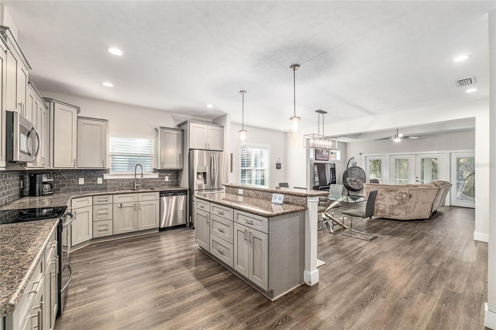 SOUTH POINTE - Residential Lease