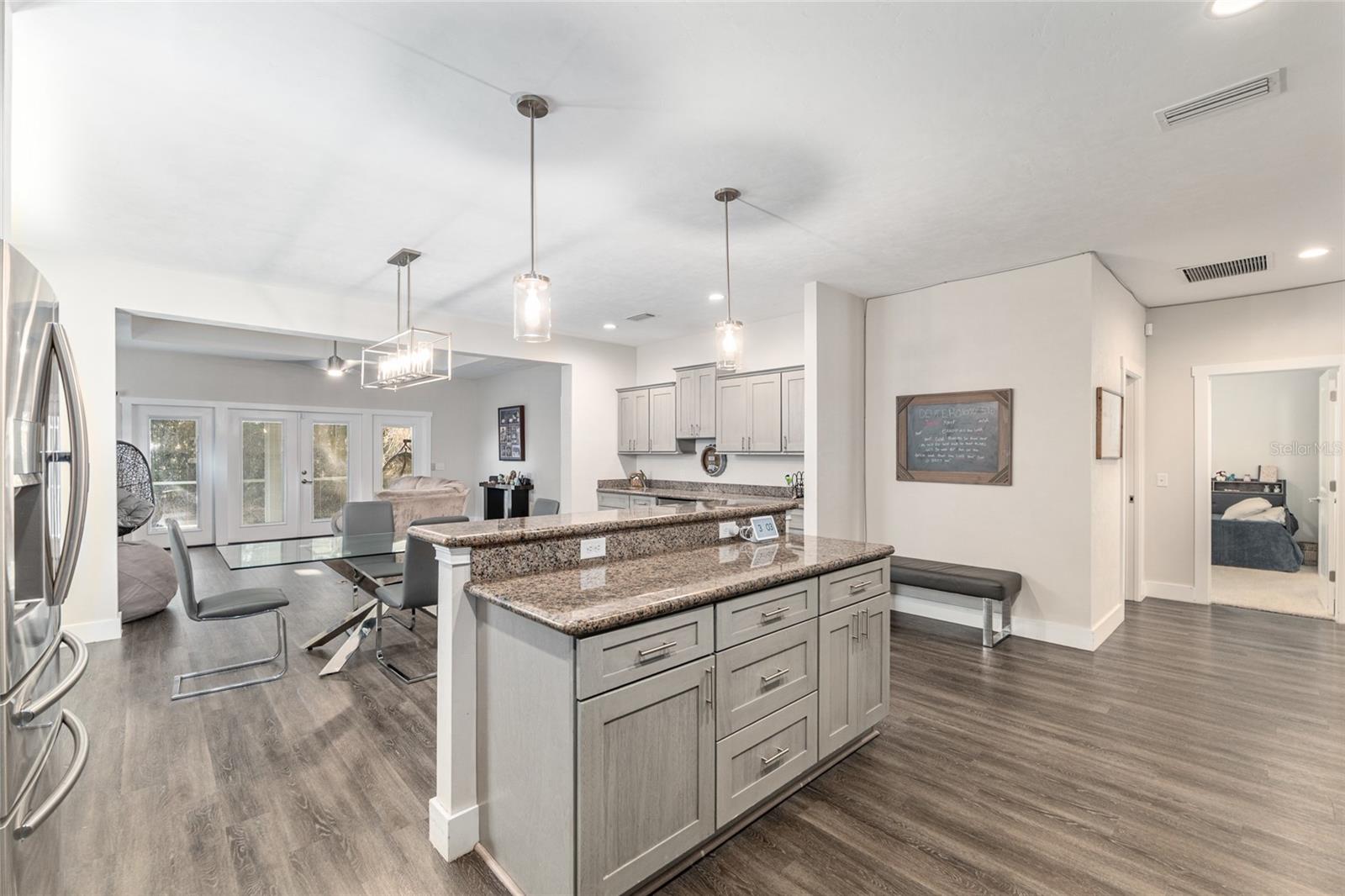 SOUTH POINTE - Residential Lease