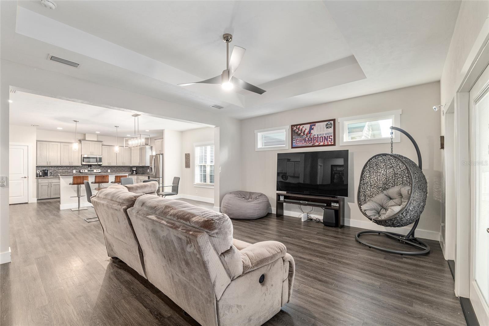 SOUTH POINTE - Residential Lease