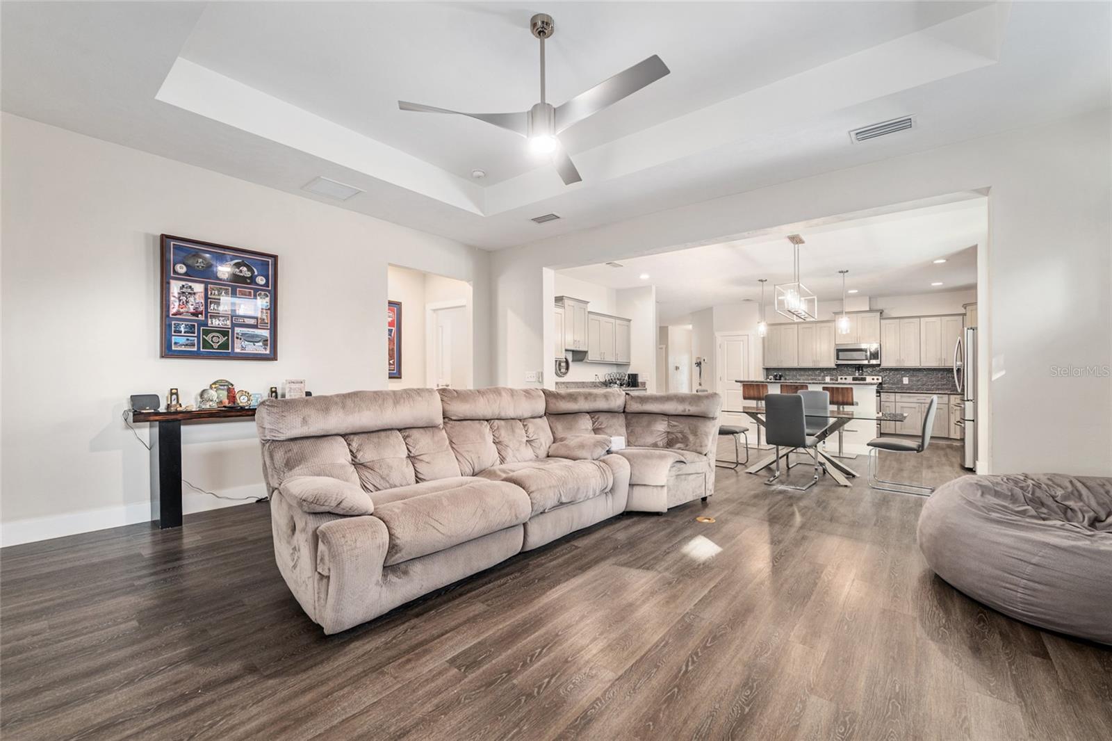 SOUTH POINTE - Residential Lease