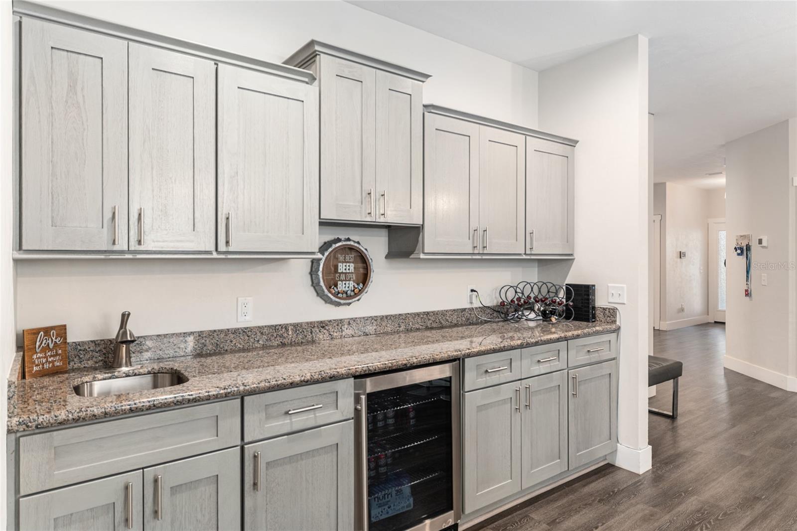 SOUTH POINTE - Residential Lease