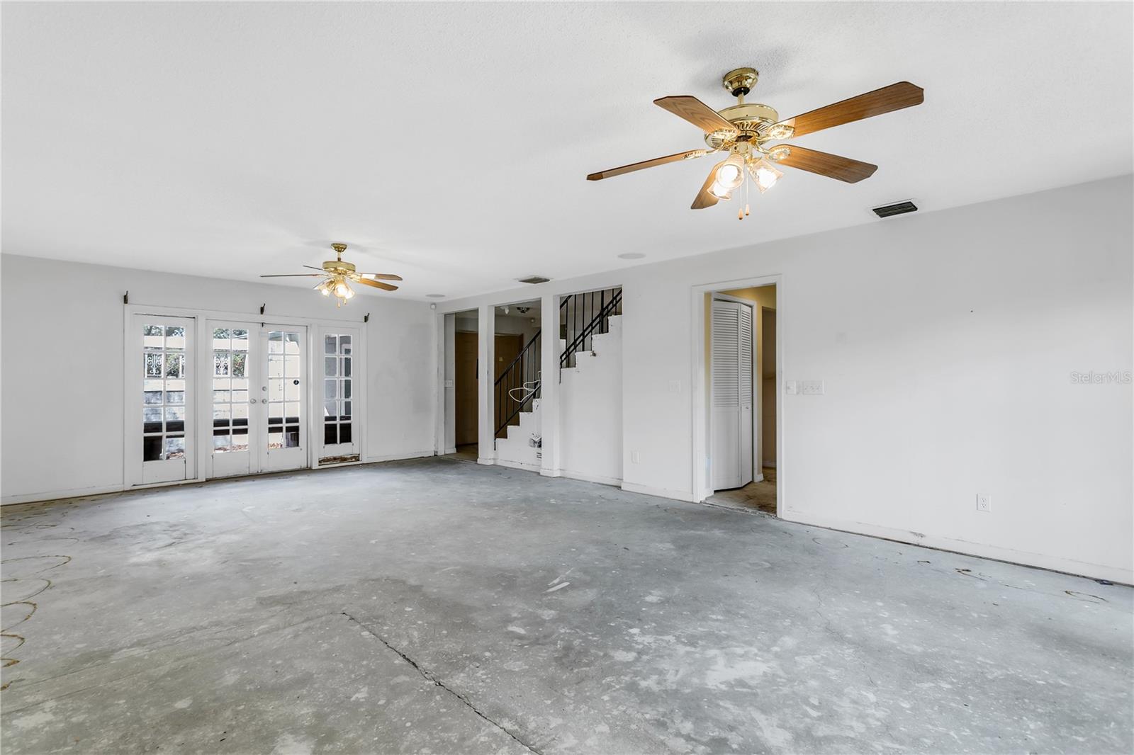 TOWNN COUNTRY PARK SC 9 UN 11 - Residential