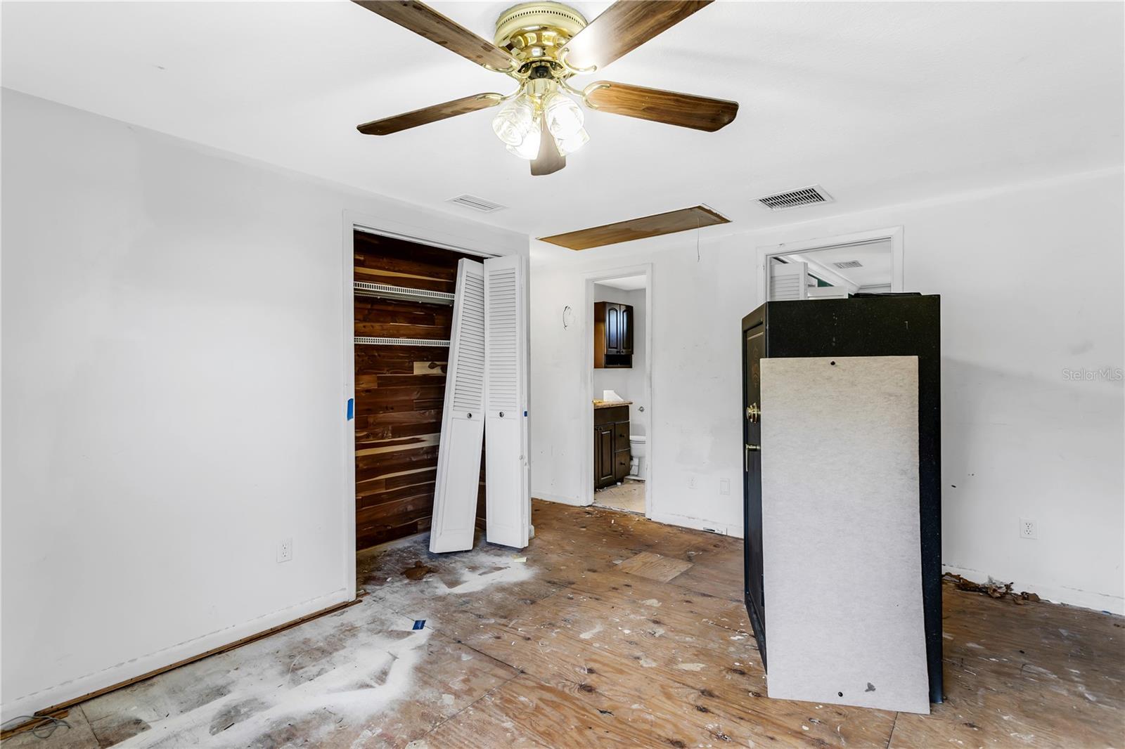 TOWNN COUNTRY PARK SC 9 UN 11 - Residential