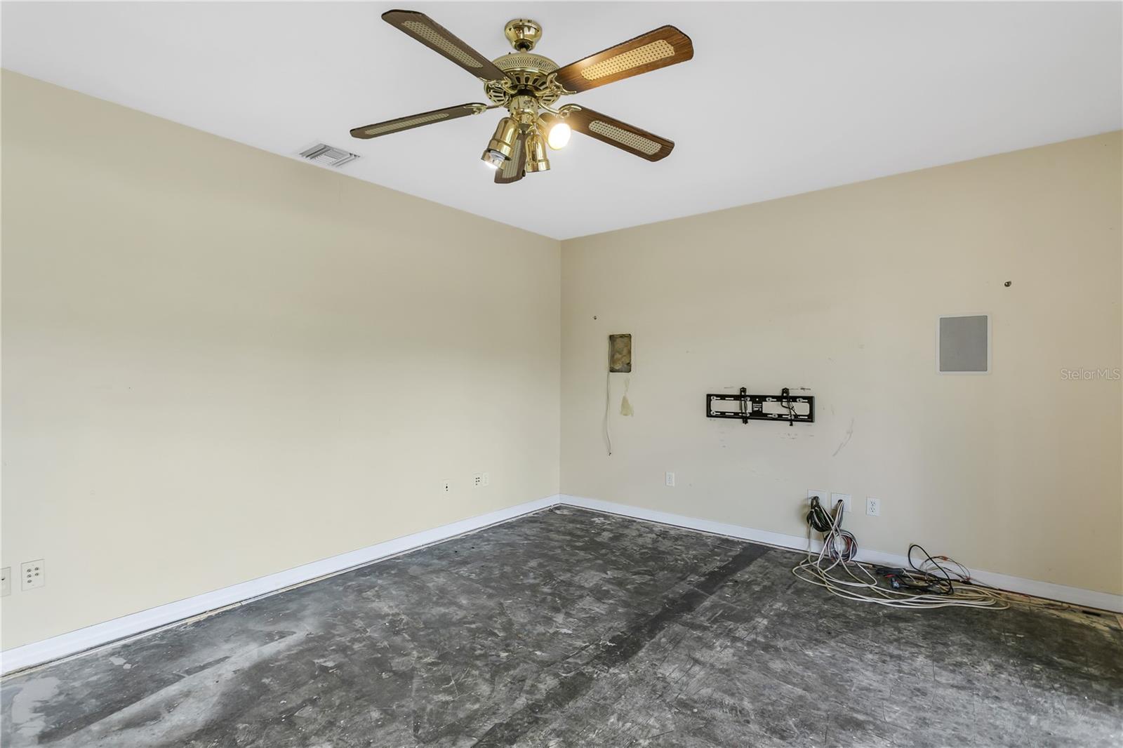 TOWNN COUNTRY PARK SC 9 UN 11 - Residential