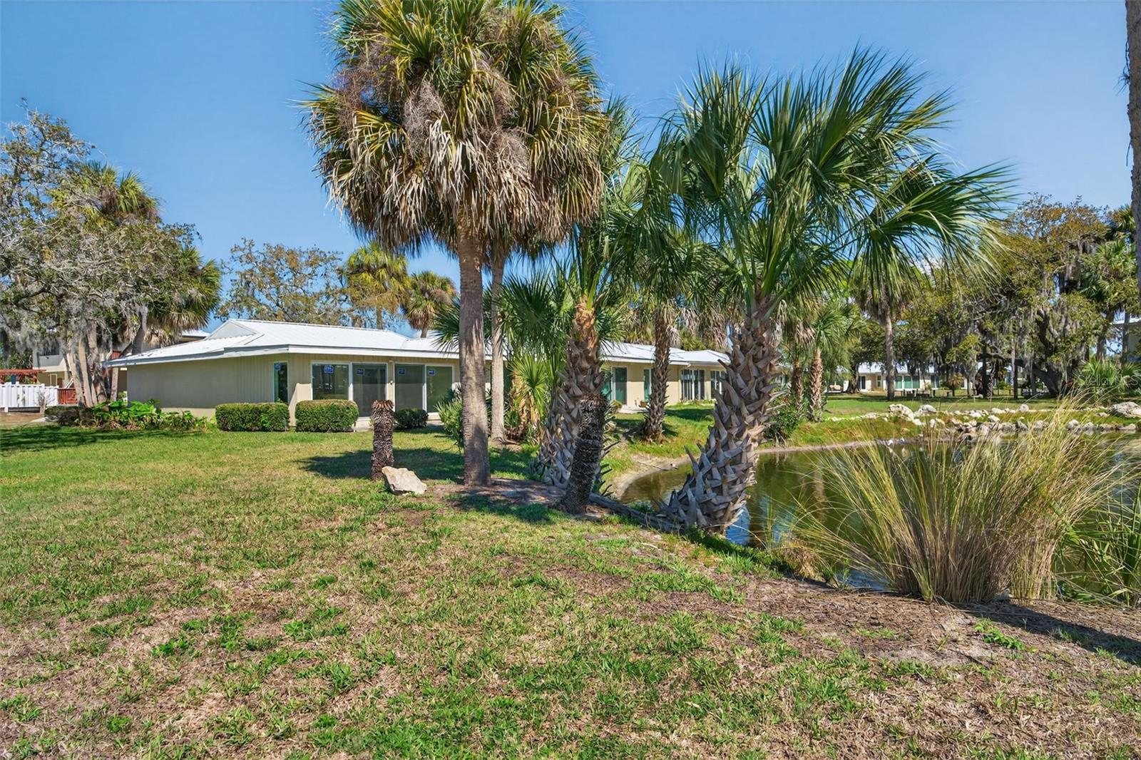 THE BAY VILLAS - Residential