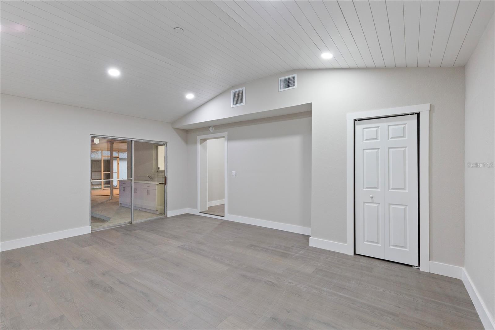 UNPLATTED - Residential