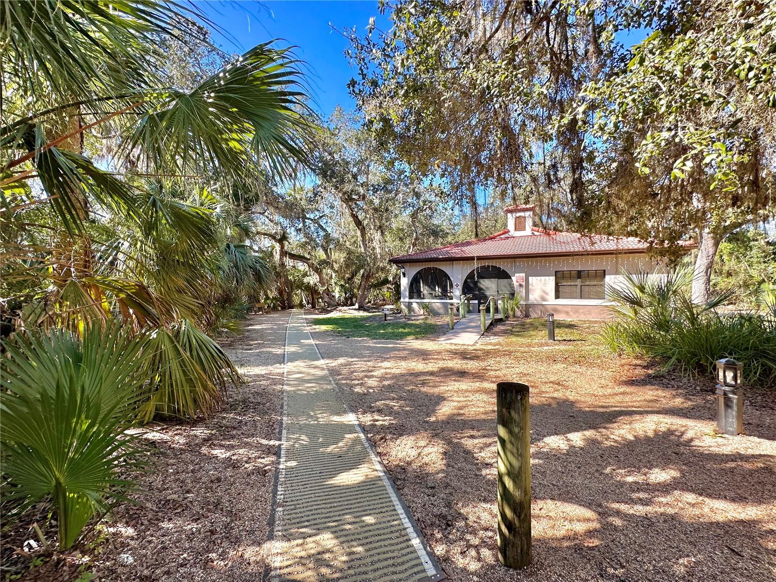 LAS BRISAS CONDO - Residential