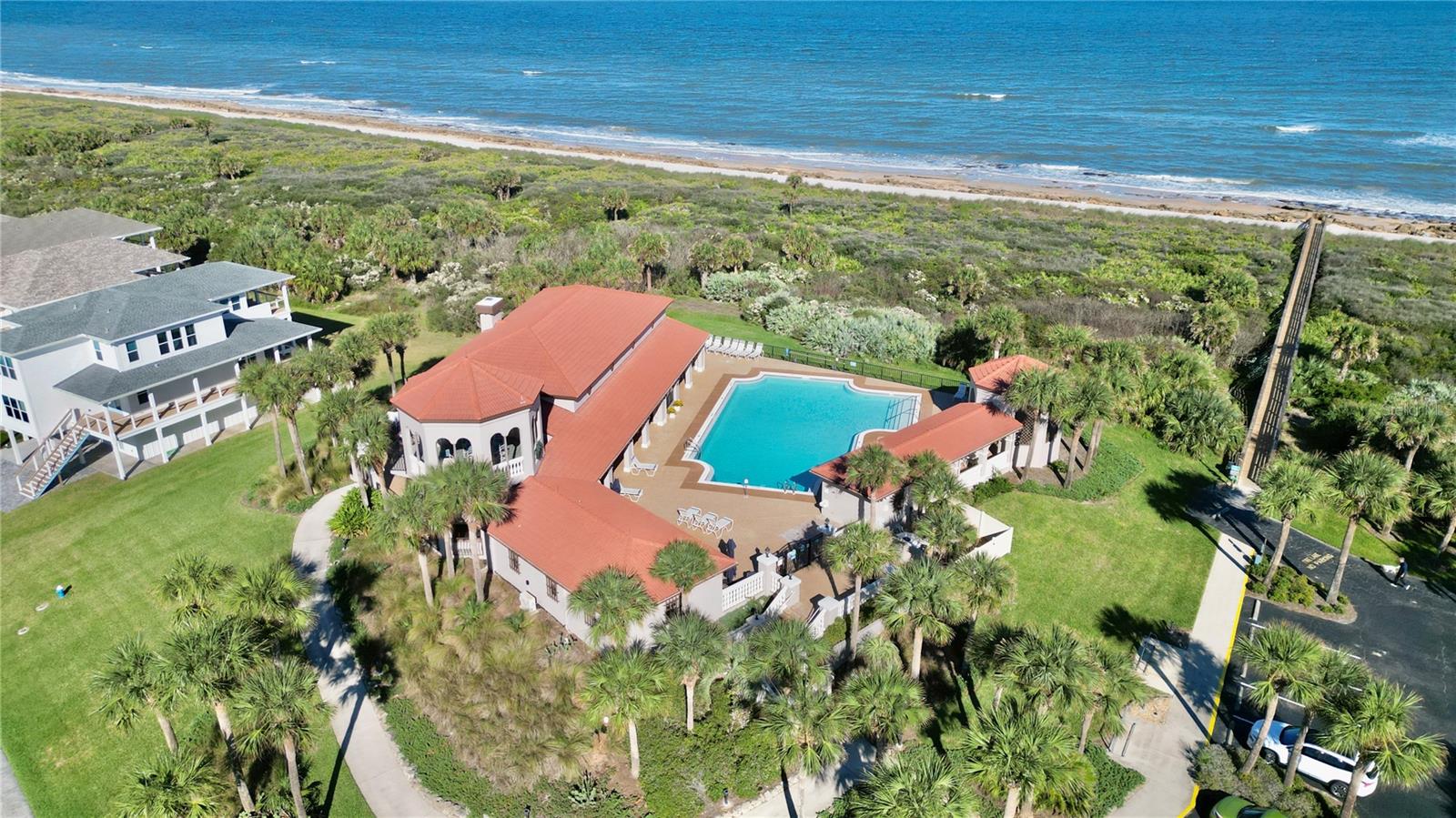 LAS BRISAS CONDO - Residential