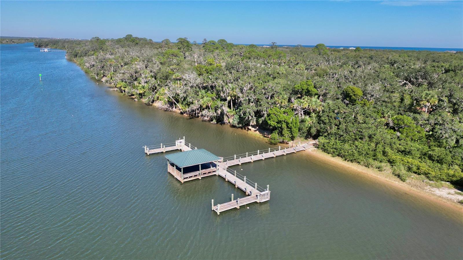 LAS BRISAS CONDO - Residential