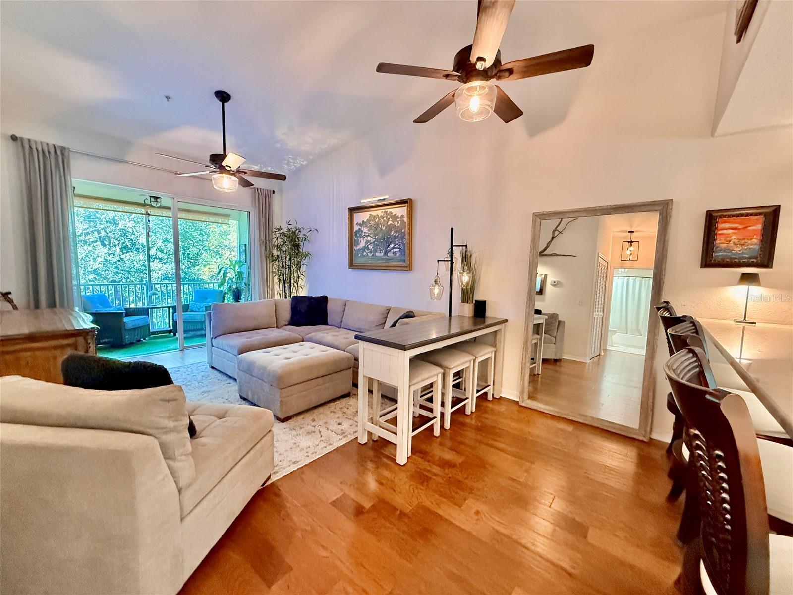 LAS BRISAS CONDO - Residential