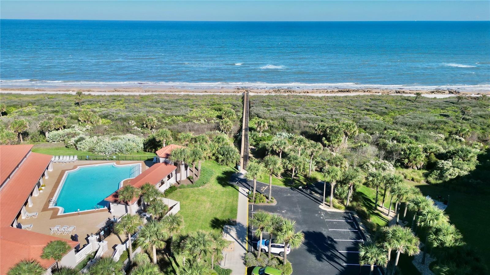 LAS BRISAS CONDO - Residential