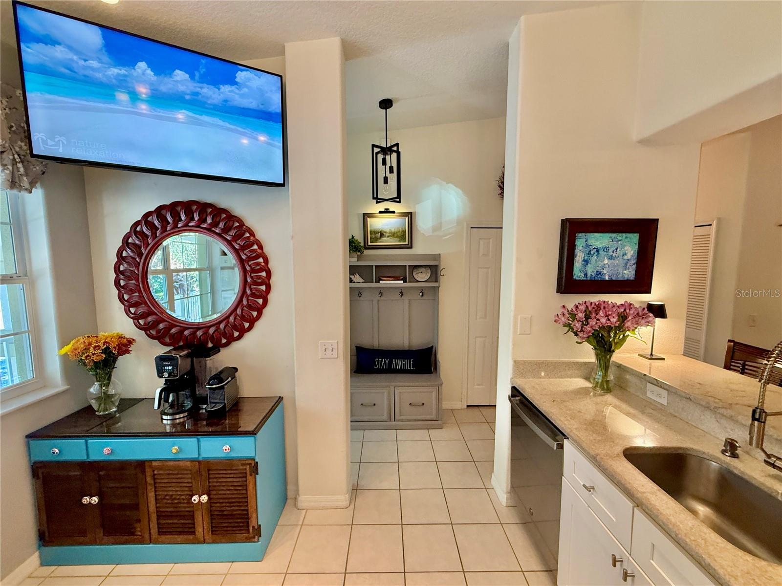 LAS BRISAS CONDO - Residential