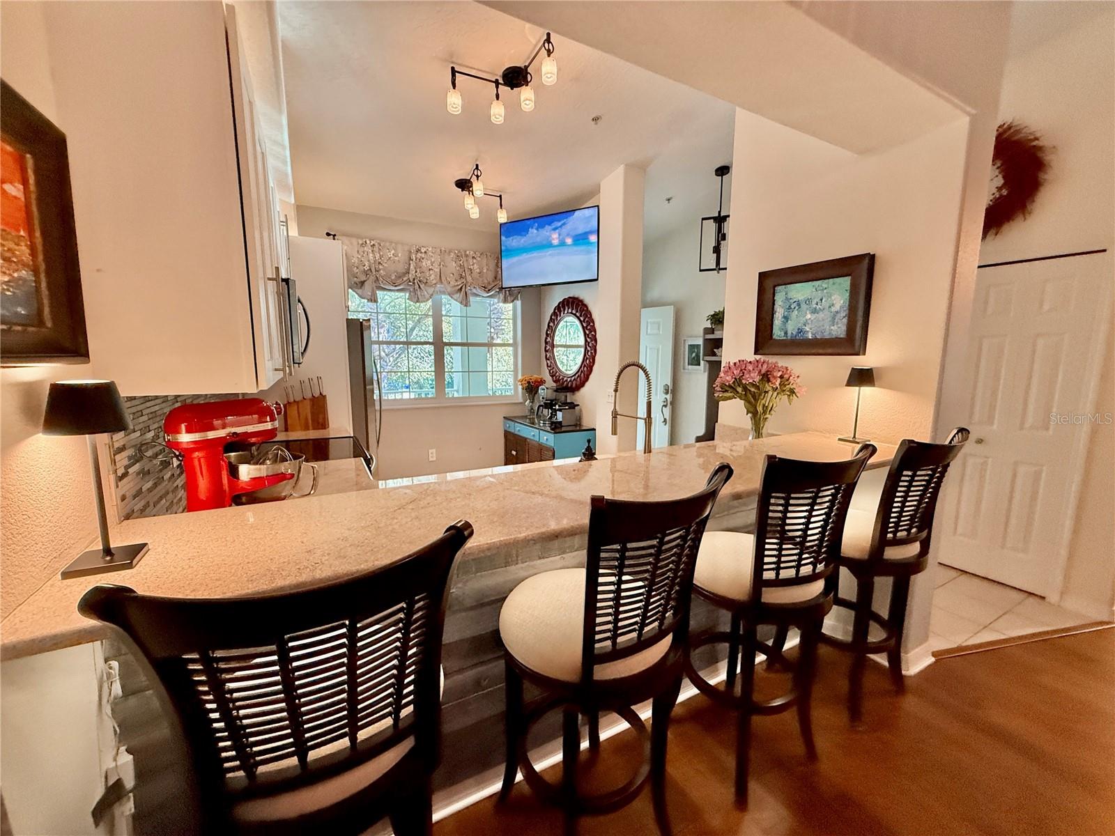 LAS BRISAS CONDO - Residential