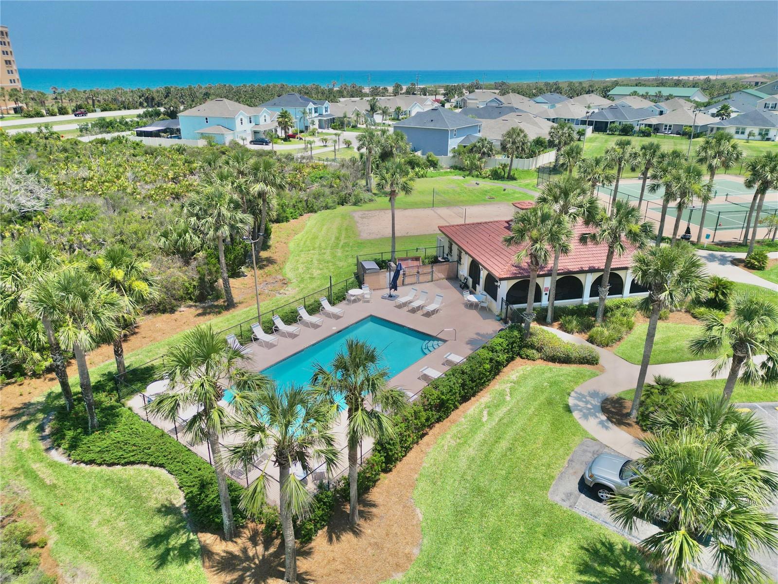 LAS BRISAS CONDO - Residential